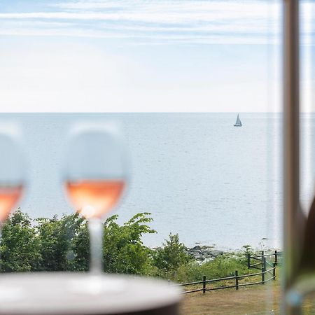 Fredensborg Badehotel Рённе Экстерьер фото