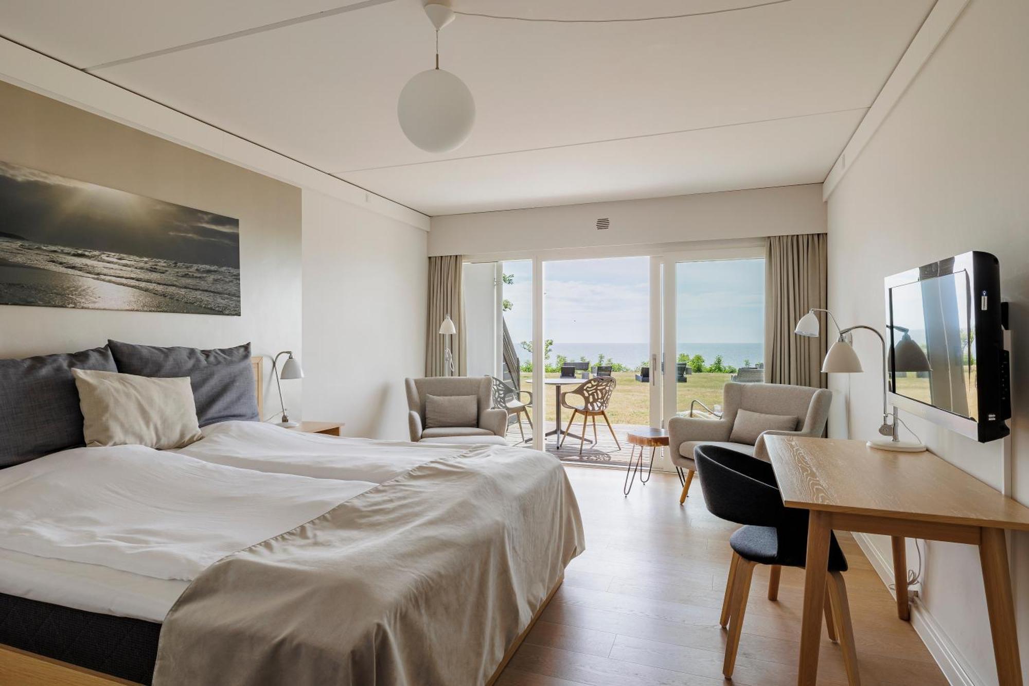 Fredensborg Badehotel Рённе Экстерьер фото